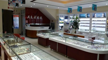 德克士×吳良材眼鏡 跨界合作引爆眼健康與美食新潮流